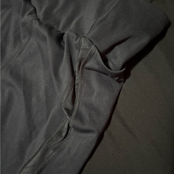 Large Black Fabletics workout lounge wear or everyday leggings - Picture 4 of 5